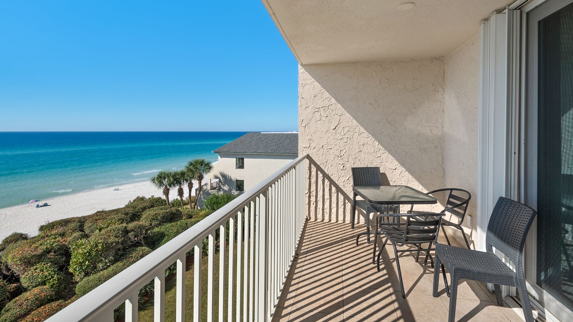 Beautiful 4th Floor 30A Views @ BeachCrest + Beach Chairs & Heated Pool