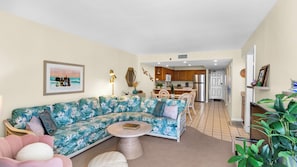 Smart TV, DVD player - Gulf Front w/ Free Beach Set Up, Private Beach + Free Attraction Tickets! (Santa Rosa Beach)