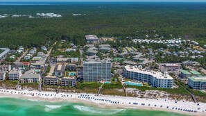 On the beach - Private Beach Access | Beach Chairs + Free Tickets: Golf, Bikes & More! (Santa Rosa Beach)