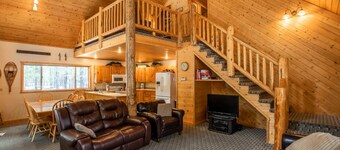 Island Park Hideaway - Bill's Island | Hot Tub - Snowmobile