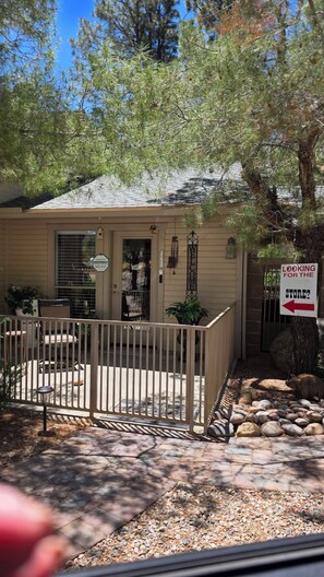 Exterior - Mountain Vacation Surrounded By Wildlife In The  Tall Pines and Resort Area (Kingman)