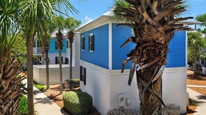 المنطقة المحيطة بالمنشأة