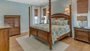 5 bedrooms, iron/ironing board, free WiFi, bed sheets - Private Pool & Gulf Side in Seagrove Blue Bungalow + Free Attraction Tickets! (Santa Rosa Beach)