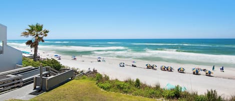 Accommodatie ligt op het strand