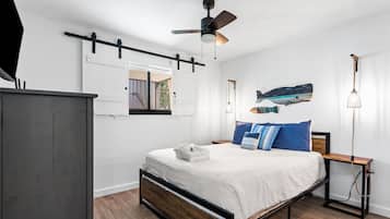 1 bedroom, iron/ironing board, free WiFi, bed sheets