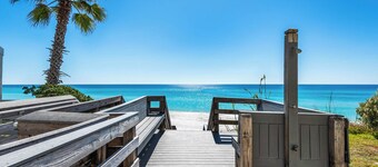 1st Floor, Gulf Side in Seagrove,  Sleeps 6 + Free Attraction Tickets!