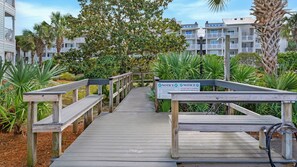 Property grounds - Minutes to The Beach, Ground Floor, Pools & Tennis + Free Attraction Tickets! (Santa Rosa Beach)