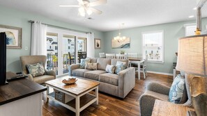 Smart TV, DVD player - Gulf Views & Quick Beach Access, 2 Pools, Tennis + Free Attraction Tickets! (Santa Rosa Beach)