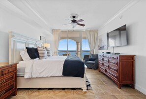3 bedrooms, blackout curtains, iron/ironing board, travel cot - Beach Club 802 - 𝑶𝒄𝒆𝒂𝒏 𝑬𝒏𝒗𝒚 (Pensacola Beach)