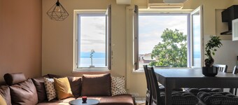 Apartment with sea view