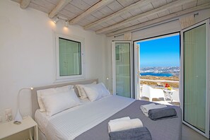 2 Schlafzimmer, Zimmersafe, Bügeleisen/Bügelbrett, Reisekinderbett