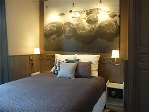 1 chambre, fer et planche à repasser, Wi-Fi, draps fournis