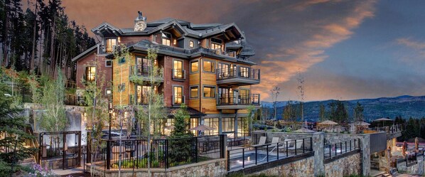 Exterior - Ski In/Ski Out ONLY AVAILABLE - Saturday March 26, 2022 - Saturday April 2, 2022 (Breckenridge)