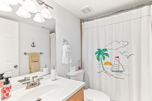Hair dryer, towels - Beach Life, ground floor, quiet &clean. 2BR 2 Bath (Saint Augustine)