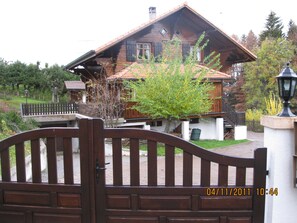 المنشأة من الخارج