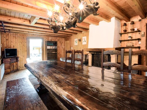 Spacious chalet with terrace