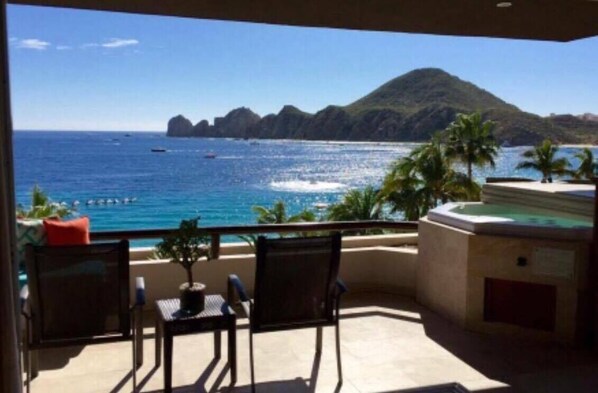 Terrace/patio - Ocean front, Cabo Villas. Executive 2 unit suite (Cabo San Lucas)