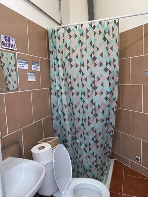 Family Room, Private Bathroom | Bathroom