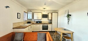 Private kitchen - No.2 Thompson Apartments by Switchback Stays (Cardiff)