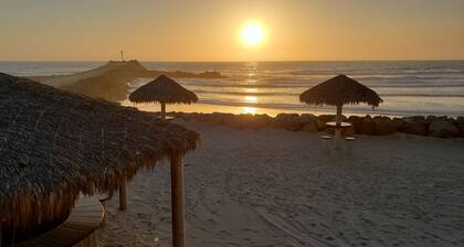 Seaside Salina ~ Beachfront Paradise!!! (It's just nicer!)