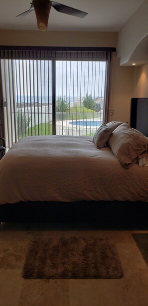 3 bedrooms, desk, free WiFi, bed sheets