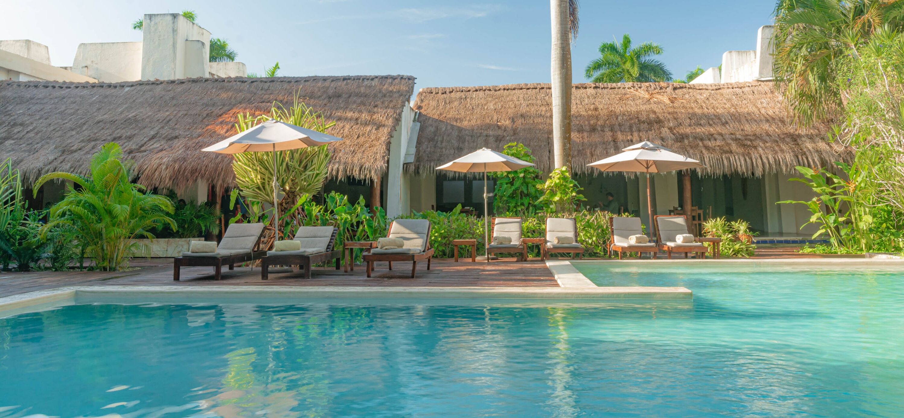 outdoor pool, pool loungers