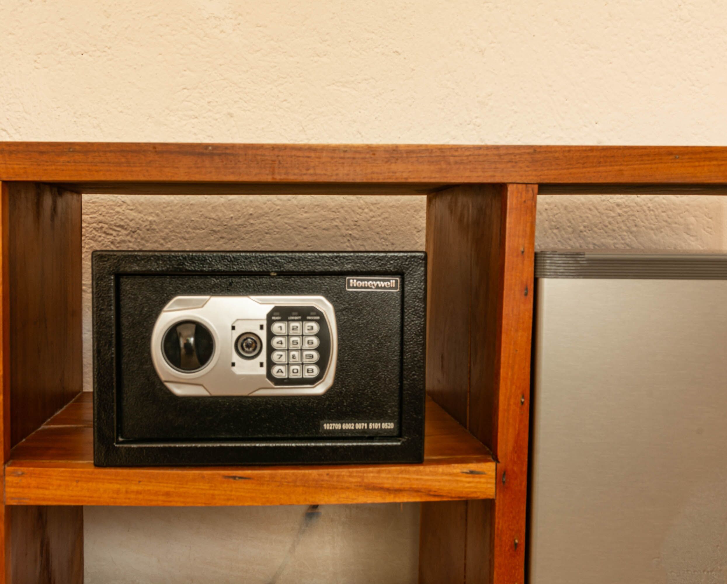 junior suite | 2 bedrooms, premium bedding, pillow-top beds, minibar