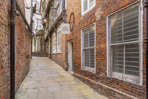 New York Loft  -  a couples retreat that sleeps 4 guests