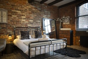 1 bedroom, iron/ironing board, Internet