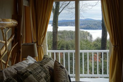 Cotton Lake Cabin - Breathtaking Views of Squam Lake and Mountain Range