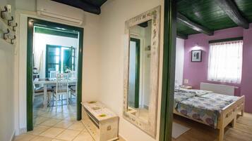 2 chambres, lit parapluie, Wi-Fi, draps fournis