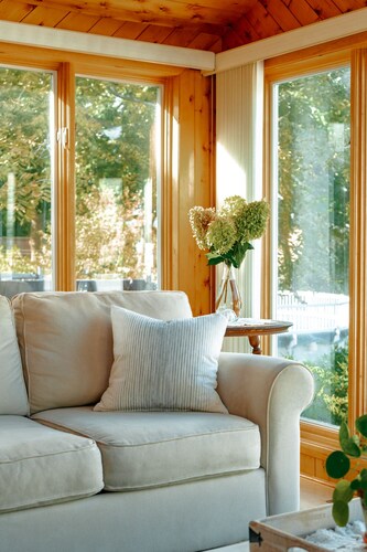 The sunroom on Maple 