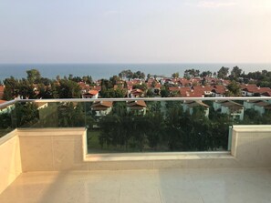 Balcony view - GoldenPark King Suites (Erdemli)