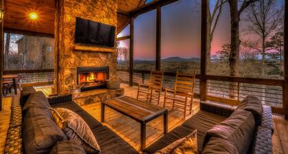 Falcon's Lair - Lemmikkiystävällisiä | Ulkotakka | Pelihuone