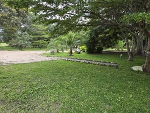 Property grounds - Kaswanga Farm Holiday Home (Chisamba)