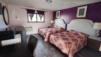 Room, 2 Double Beds, Non Smoking | Desk, free WiFi