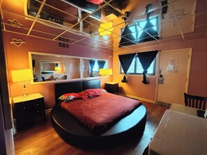 1 bedroom, desk, free WiFi