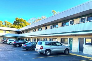 Ubetjent parkering (inkludert)