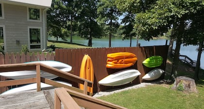 Peaceful Lake House C2
