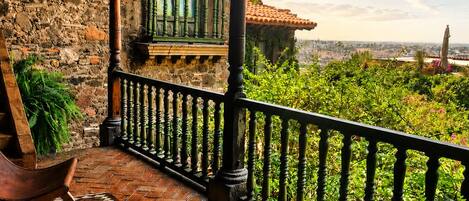 Premier Double Room, 1 Queen Bed, Fireplace | Terrace/patio