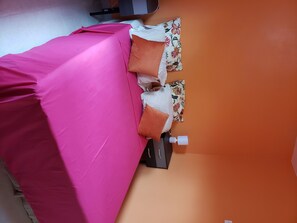 1 Schlafzimmer, Bügeleisen/Bügelbrett, WLAN