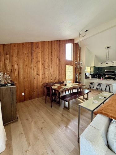 Escape by the lake 💕