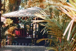 Fachada de la propiedad