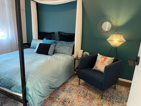 1 bedroom, iron/ironing board, WiFi, bed sheets