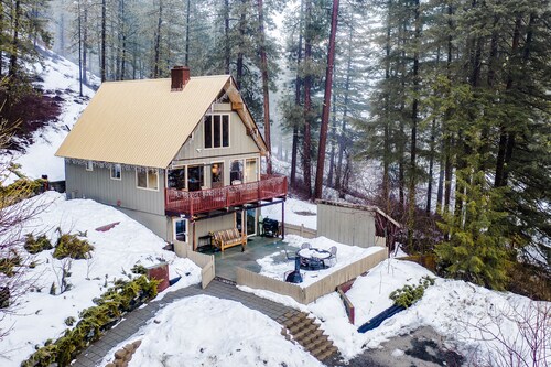 Leavenworth Cabin Close To Town And Jaw Dropping View!