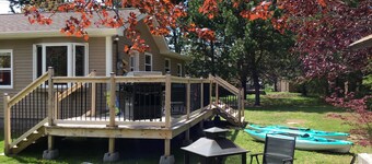 TWO STREETS FROM  BEAUJOLI BEACH - GRAND BARACHOIS - AC- WIFI-SLEEPS SIX