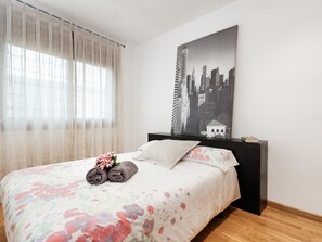 1 bedroom, iron/ironing board, Internet, bed sheets