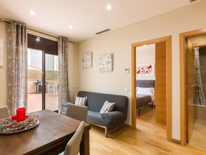 1 bedroom, iron/ironing board, Internet, bed sheets - Near Barcelona and next to the beach, Matarolux28 (Mataro)