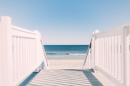 * UUSI * Paradise Sands