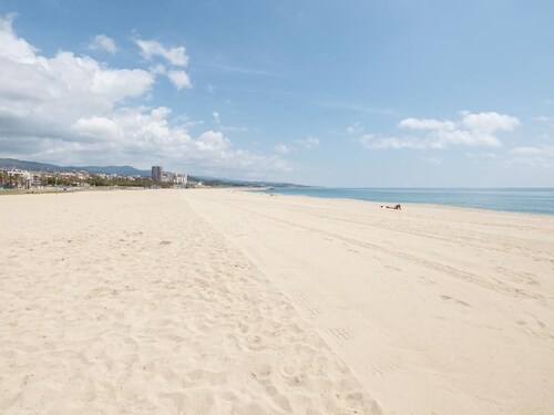 25k from Barcelona close to the beach Matarolux9